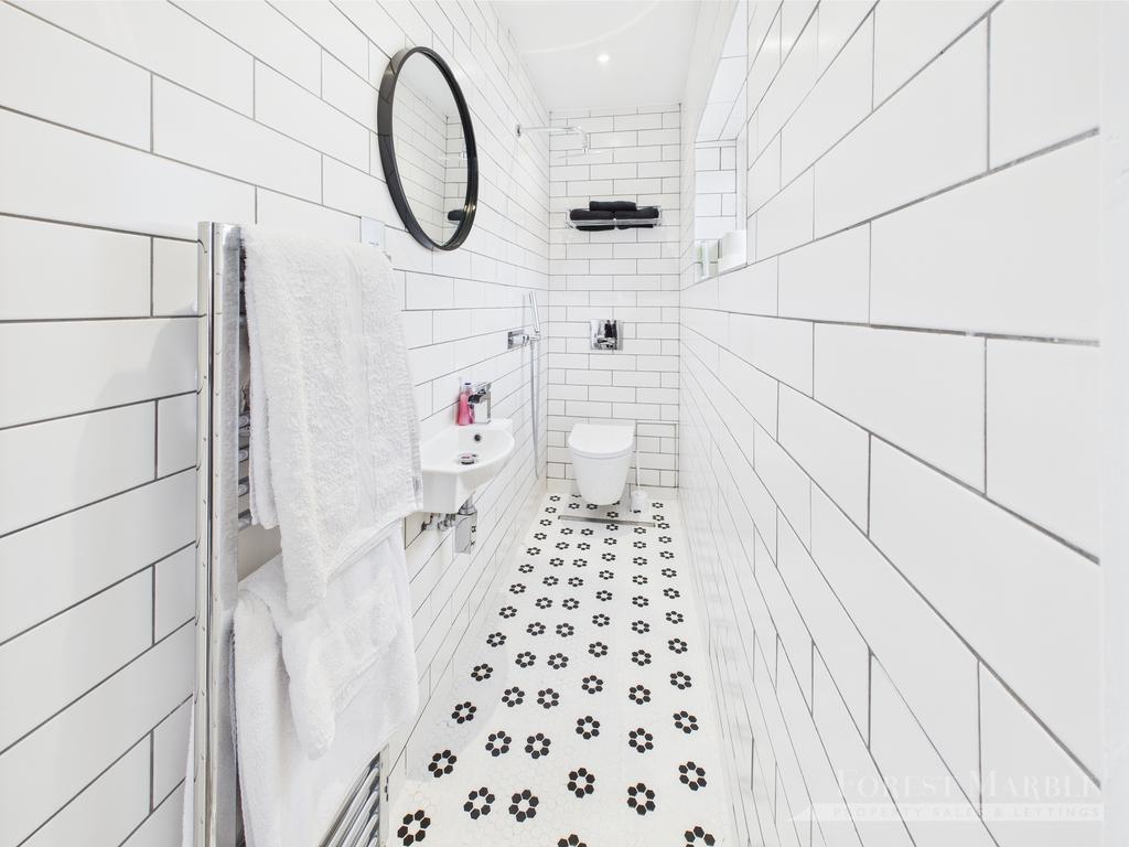 Main house En-Suite 1