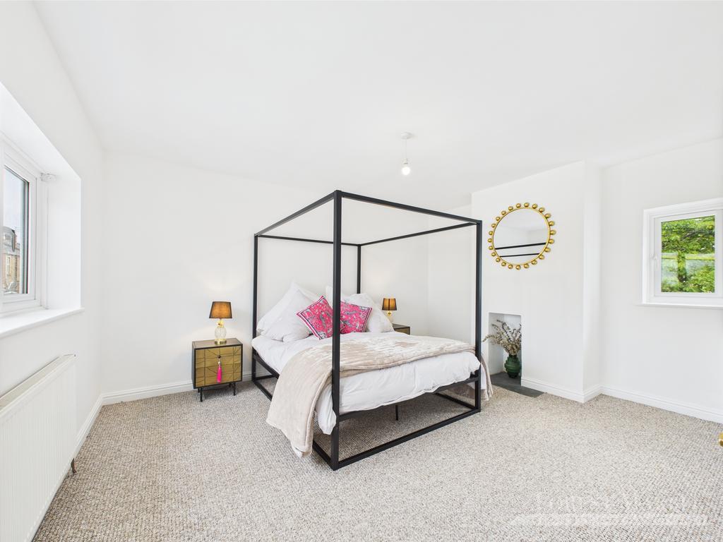Main House Bed One
