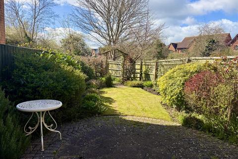 undefined, Dartmoor Close, Swindon