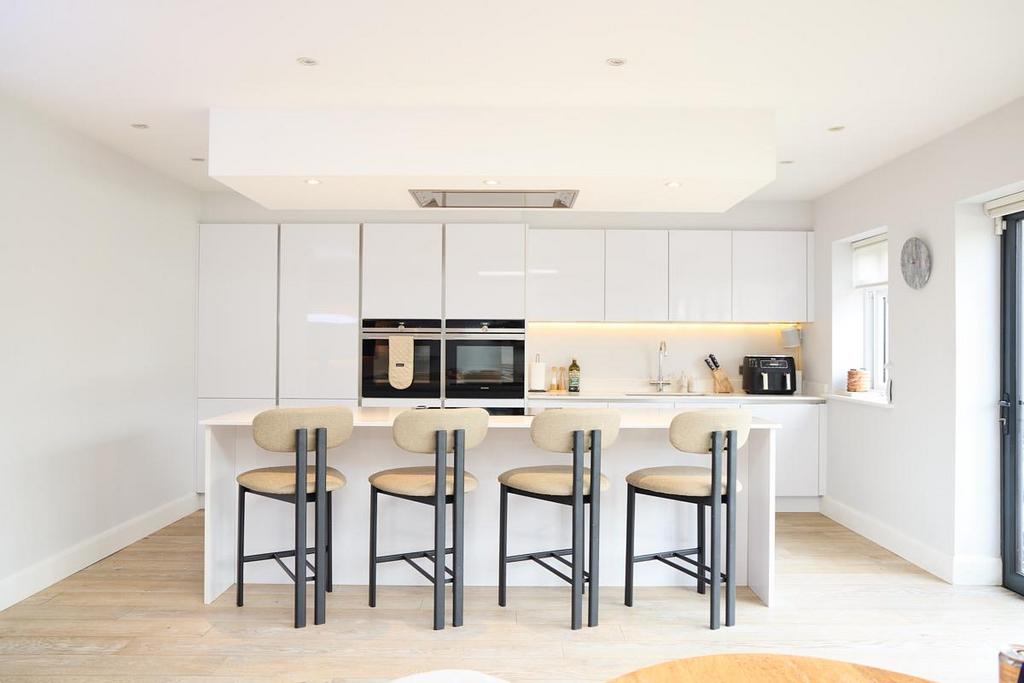 117 Theobold Street-06.jpg