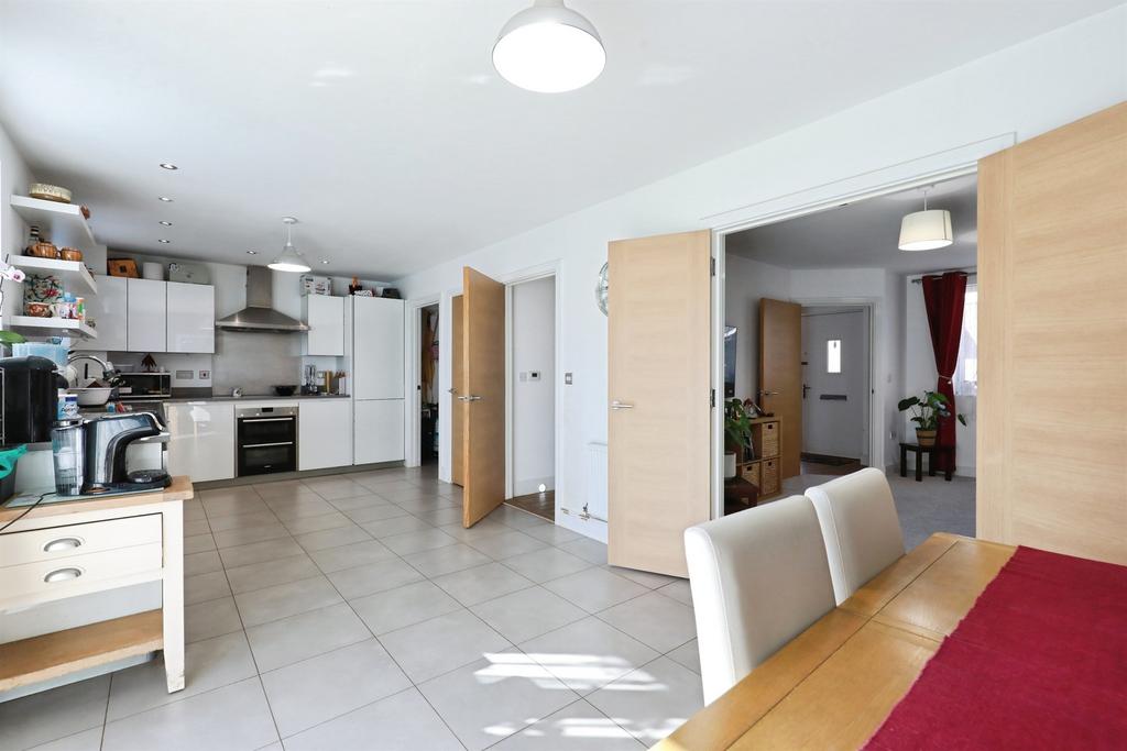 House in Cherwell, Bicester - More