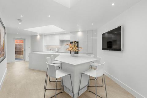 undefined, Green Crescent, Flackwell Heath, HP10