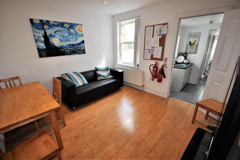 1 bedroom in a house share to rent, 57 Cardiff Road, Watford WD18