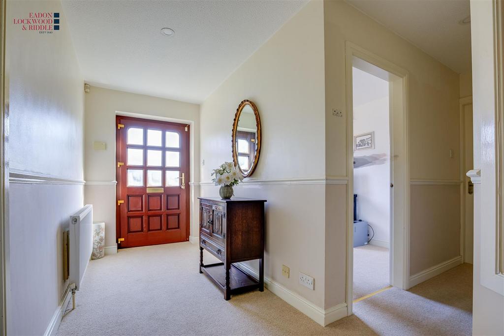 Hallway 1.2.jpg