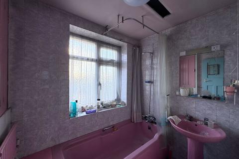 3 bedroom semi-detached house for sale, Culver Grove, Stanmore, HA7