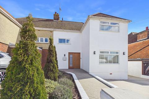 4 bedroom semi-detached house for sale, Walton Gardens, Kent CT19