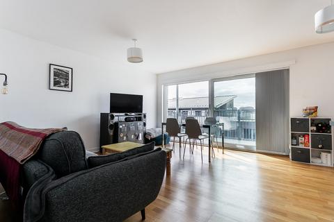 2 bedroom apartment for sale, Granton Park Avenue North, Edinburgh, EH5