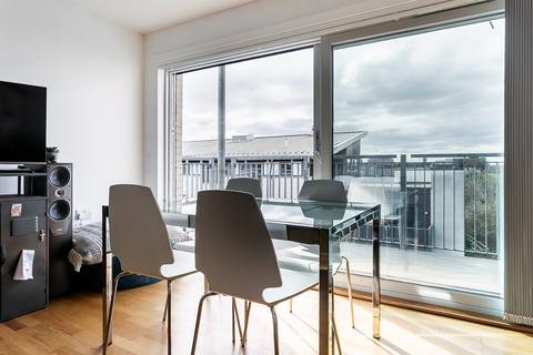 2 bedroom apartment for sale, Granton Park Avenue North, Edinburgh, EH5