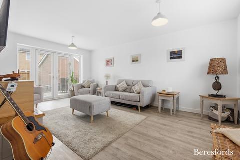 4 bedroom detached house for sale, Swifts Boulevard, Heybridge, CM9