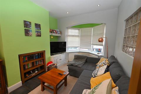 2 bedroom terraced house for sale, Victoria Road, Birmingham B17