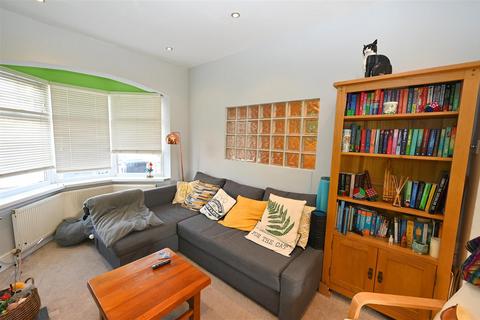 2 bedroom terraced house for sale, Victoria Road, Birmingham B17