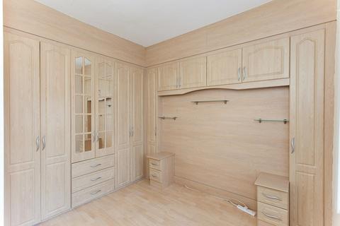 2 bedroom terraced house to rent, Milton Avenue, Salford M5