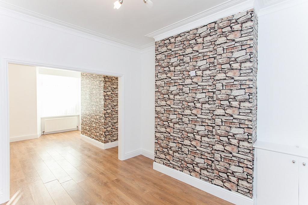 Livng/Dining Room