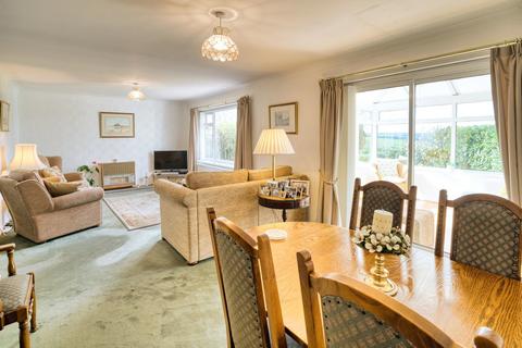4 bedroom detached house for sale, Weston Avenue, Fellside Park, Whickham