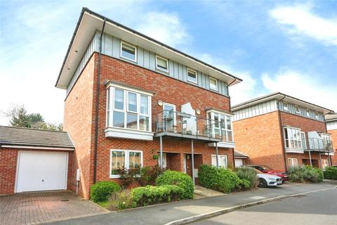 4 bedroom semi-detached house for sale, Kempton Drive, Warwick, Warwickshire, CV34