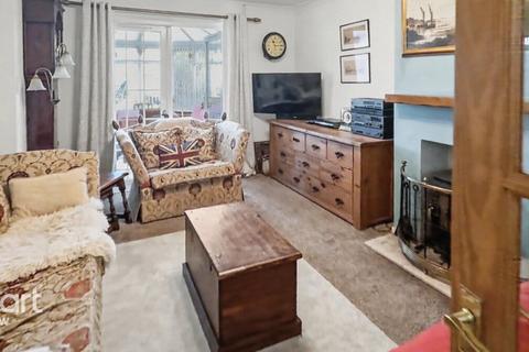 2 bedroom terraced house for sale, The Hornbeams, Harlow