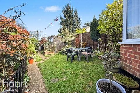2 bedroom terraced house for sale, The Hornbeams, Harlow