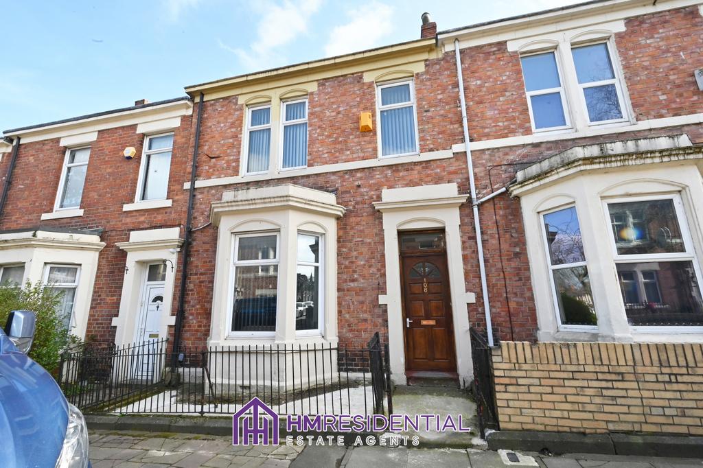 4 bedroom terrace HMO house for rent Dilston Road