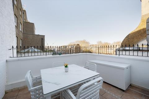 2 bedroom flat for sale, Lancaster Gate, Hyde Park, London, W2