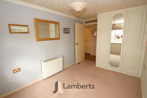 undefined, 2 Foregate Street, Astwood Bank, B96