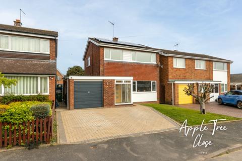 undefined, Appletree Close, Worcester WR7
