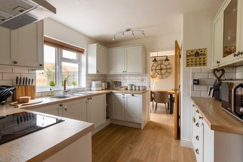 undefined, Appletree Close, Worcester WR7