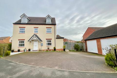 5 bedroom detached house for sale, Sandpiper Drive, Stafford, ST16