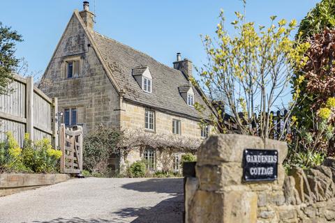 undefined, Gretton, Cheltenham, Gloucestershire GL54 5ES