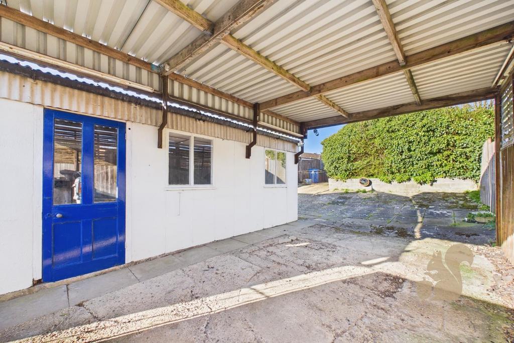 Garage/Parking
