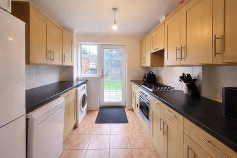 undefined, De Lara Way, Woking GU21