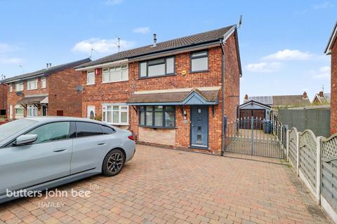 undefined, Hoveringham Drive, STOKE-ON-TRENT