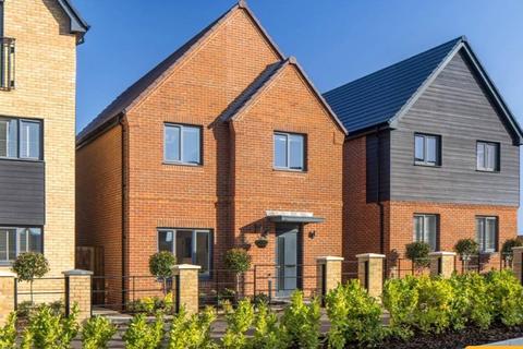 4 bedroom detached house for sale, Buckler's Park, Crowthorne, Berkshire