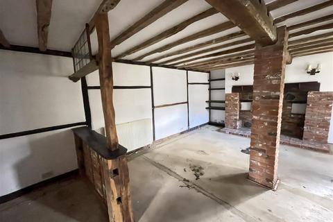 3 bedroom semi-detached house for sale, Beechfield, Salisbury SP4