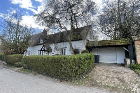 3 bedroom semi-detached house for sale, Beechfield, Salisbury SP4