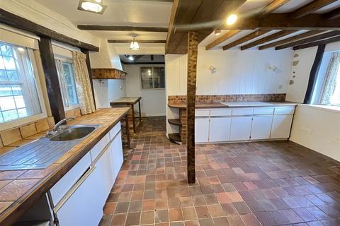 3 bedroom semi-detached house for sale, Beechfield, Salisbury SP4