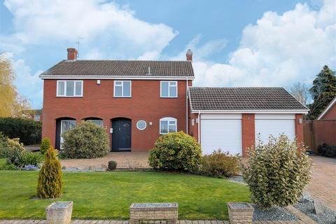 4 bedroom detached house for sale, 3 Newtown Gardens, Newtown, Baschurch, Shrewsbury, SY4 2HF