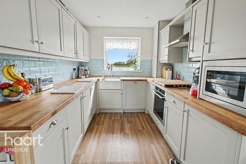 4 bedroom end of terrace house for sale, Wesley Road, Cherry Willingham