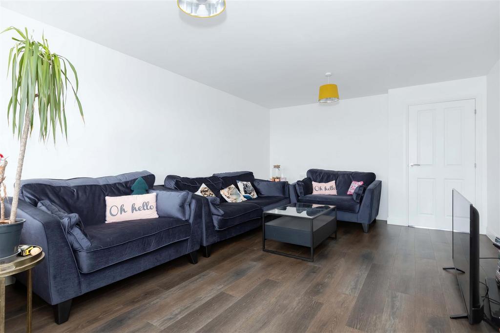 Littlemead Close 8.jpg