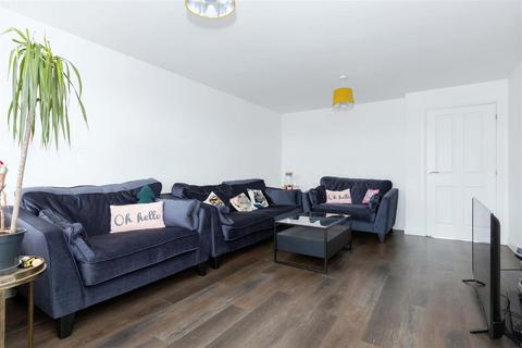 3 bedroom semi-detached house for sale, Littlemead Close, Angmering