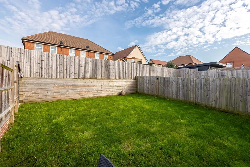 Littlemead Close 1.jpg