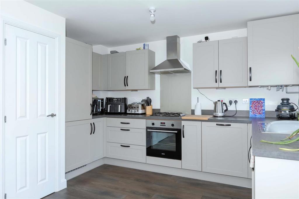 Littlemead Close 3.jpg