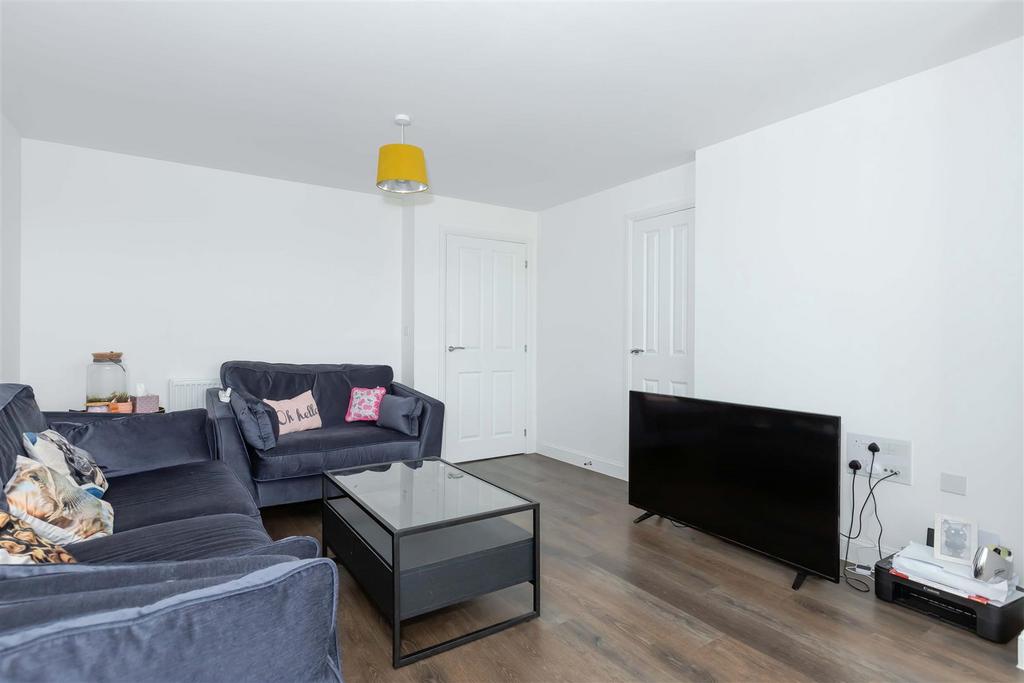 Littlemead Close 7.jpg