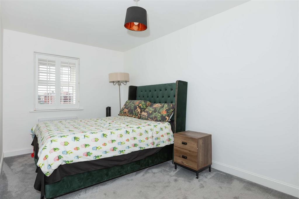 Littlemead Close 10.jpg
