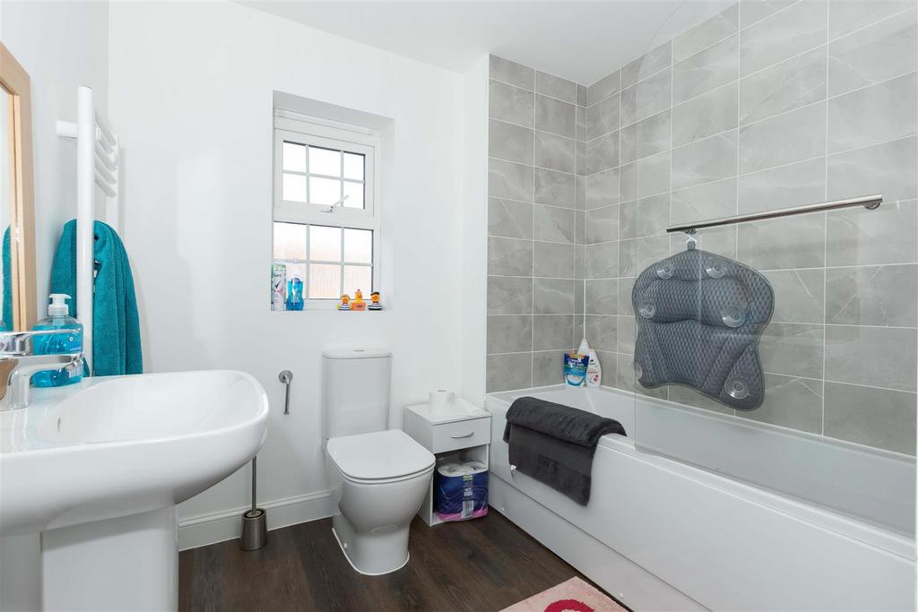 Littlemead Close 15.jpg