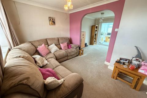 2 bedroom end of terrace house for sale, Houghton Regis, Bedfordshire LU5