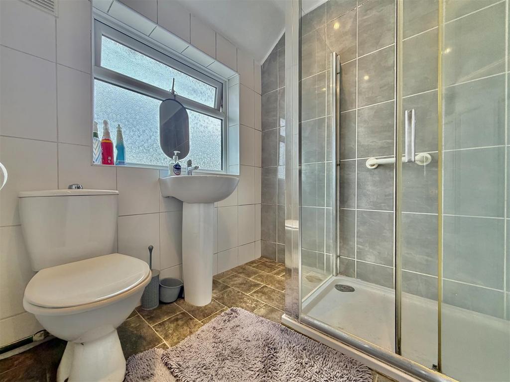 Shower Room/ WC