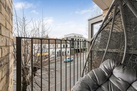 2 bedroom apartment for sale, Mitcham Road, Croydon, CR0