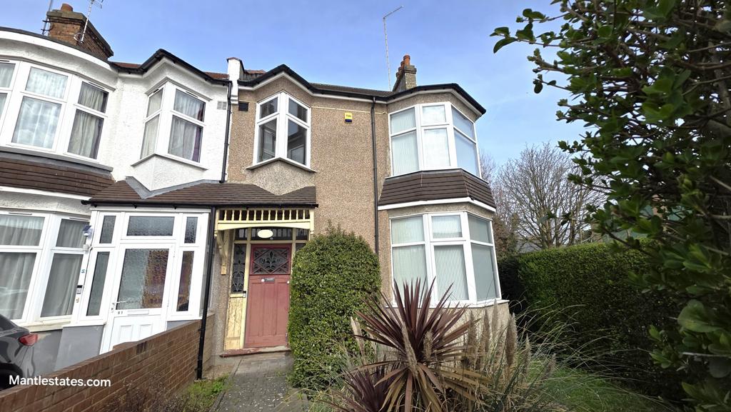3 bed end terrace house for sale Woodhouse Road,