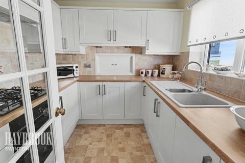3 bedroom bungalow for sale, Aspen Way, Mexborough