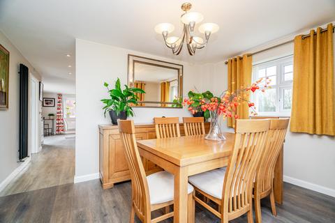 4 bedroom detached house for sale, Harris Close Newton Leys, Milton Keynes, MK3
